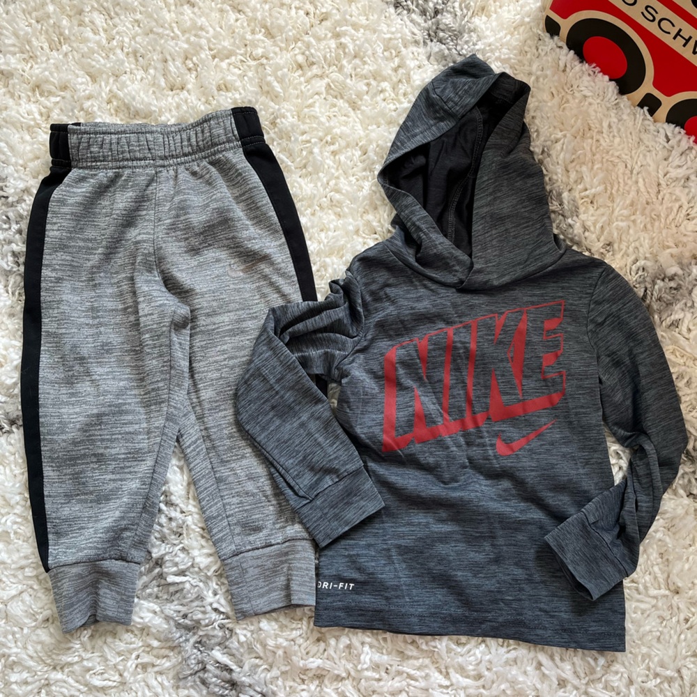 2t Nike